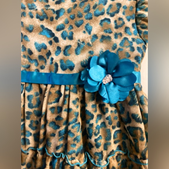 Youngland  Girls Dress - Picture 3 of 4